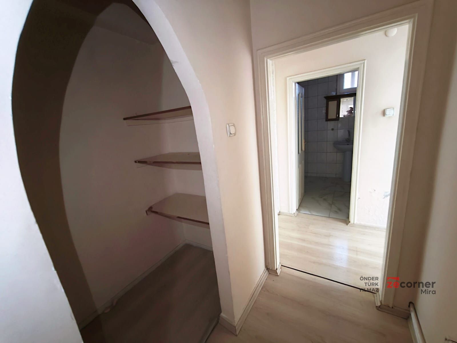MEVLANA'DA SATILIK DUBLEKS.GARAJLI,GENİŞ,MASRAFSIZ DAİRE - Resim 7