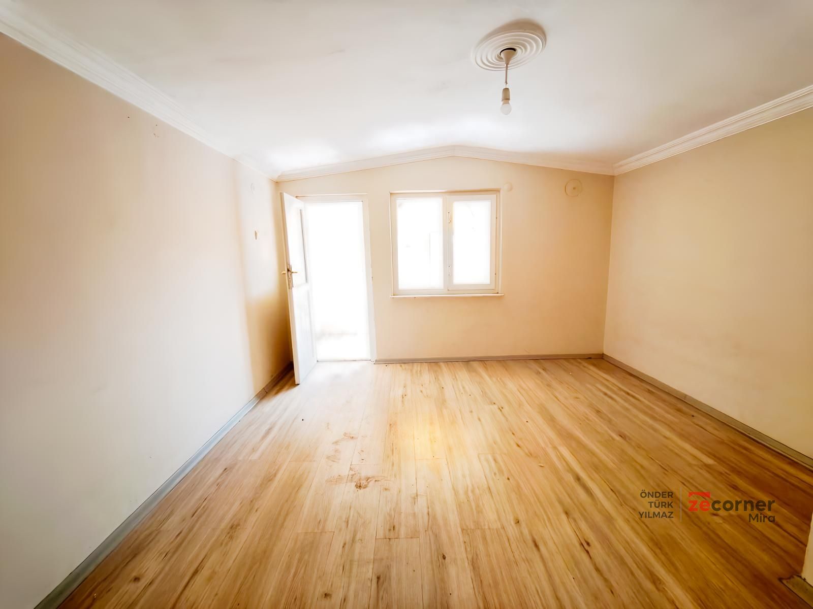 MEVLANA'DA SATILIK DUBLEKS.GARAJLI,GENİŞ,MASRAFSIZ DAİRE - Resim 11