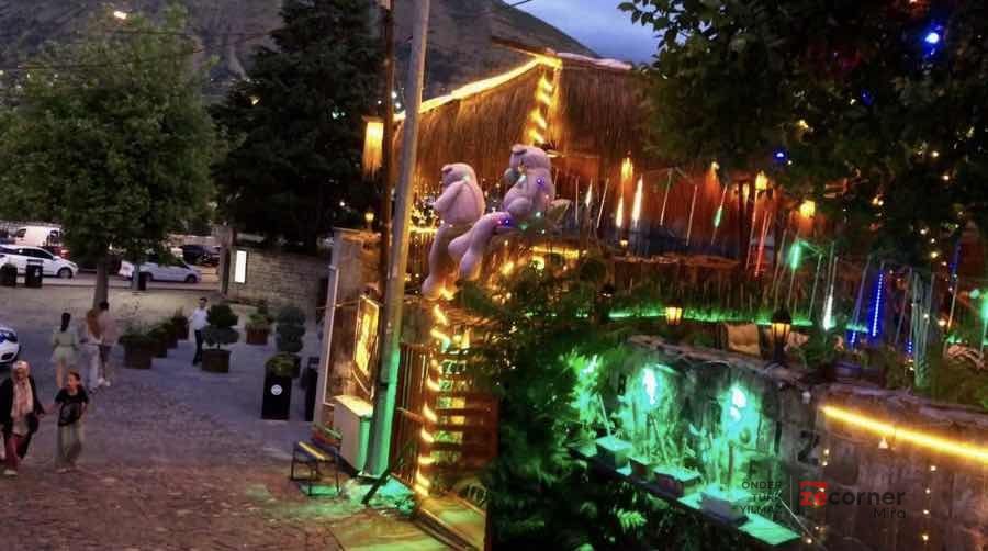 OSMANLI SOKAĞININ GİRİŞİNDE KAÇIRILMAYACAK FIRSAT CAFE - Resim 4