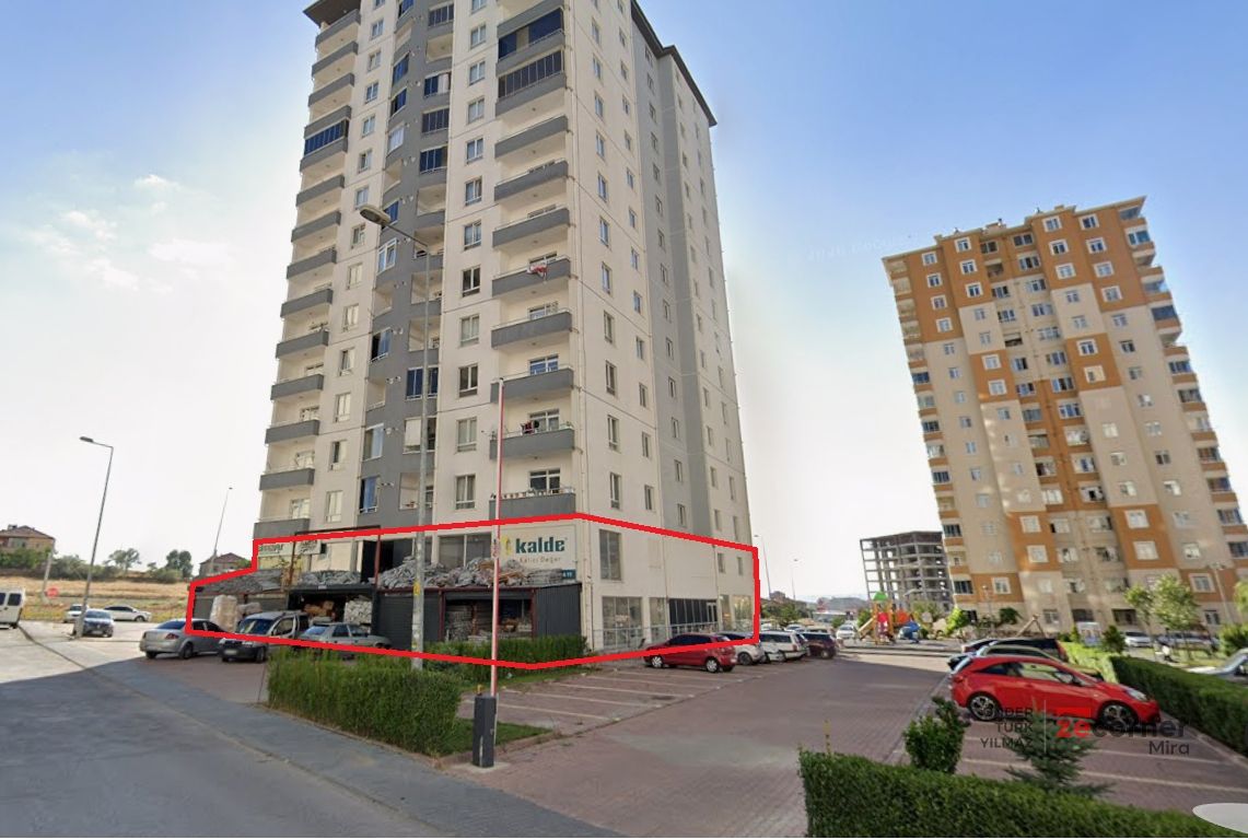 UMUT CADDESİNDE TRAMVAY DURAĞININ KARŞISI 28M YOLA CEPHE - Resim 2