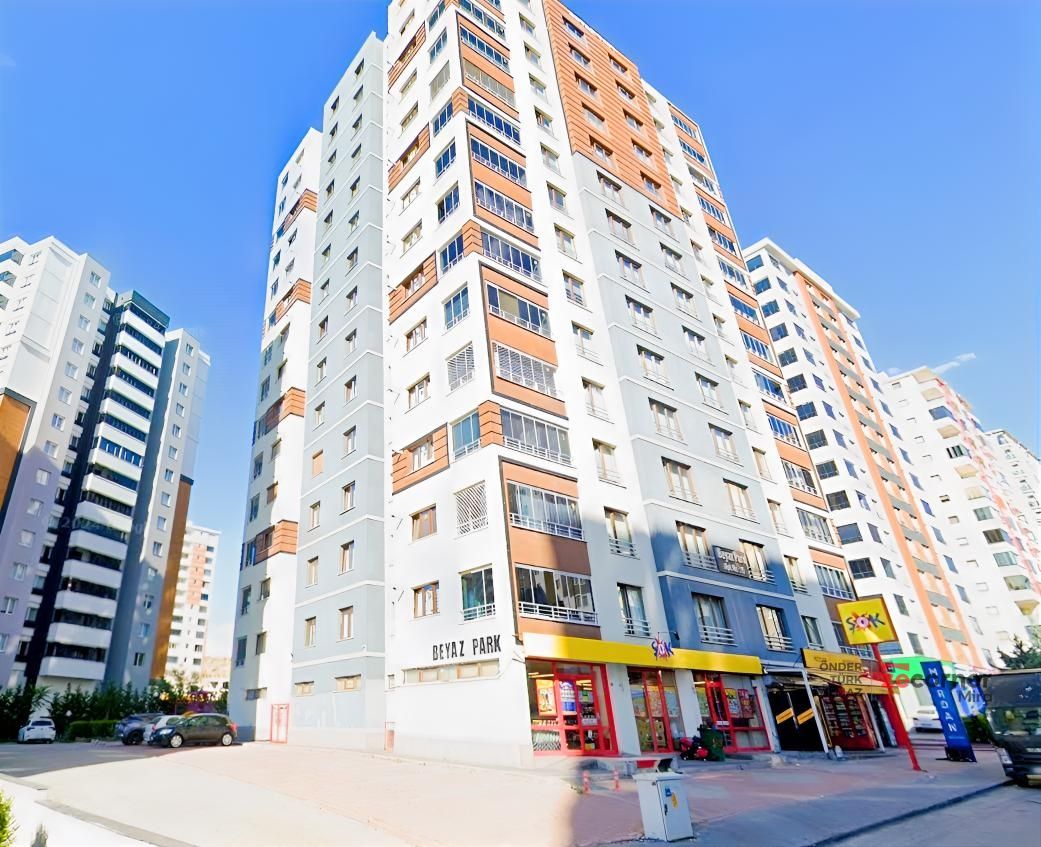 PAPATYA CADDESİNDE KURUMSAL KİRACILI SATILIK 350 M2 YTR DÜKKAN - Resim 2